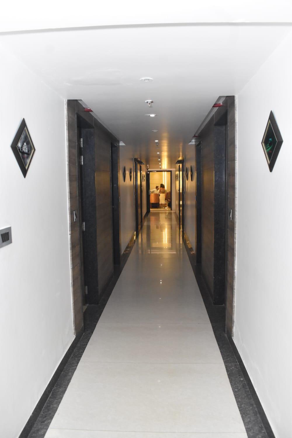 Hotel Parklane Agra (Uttar Pradesh) Eksteriør billede